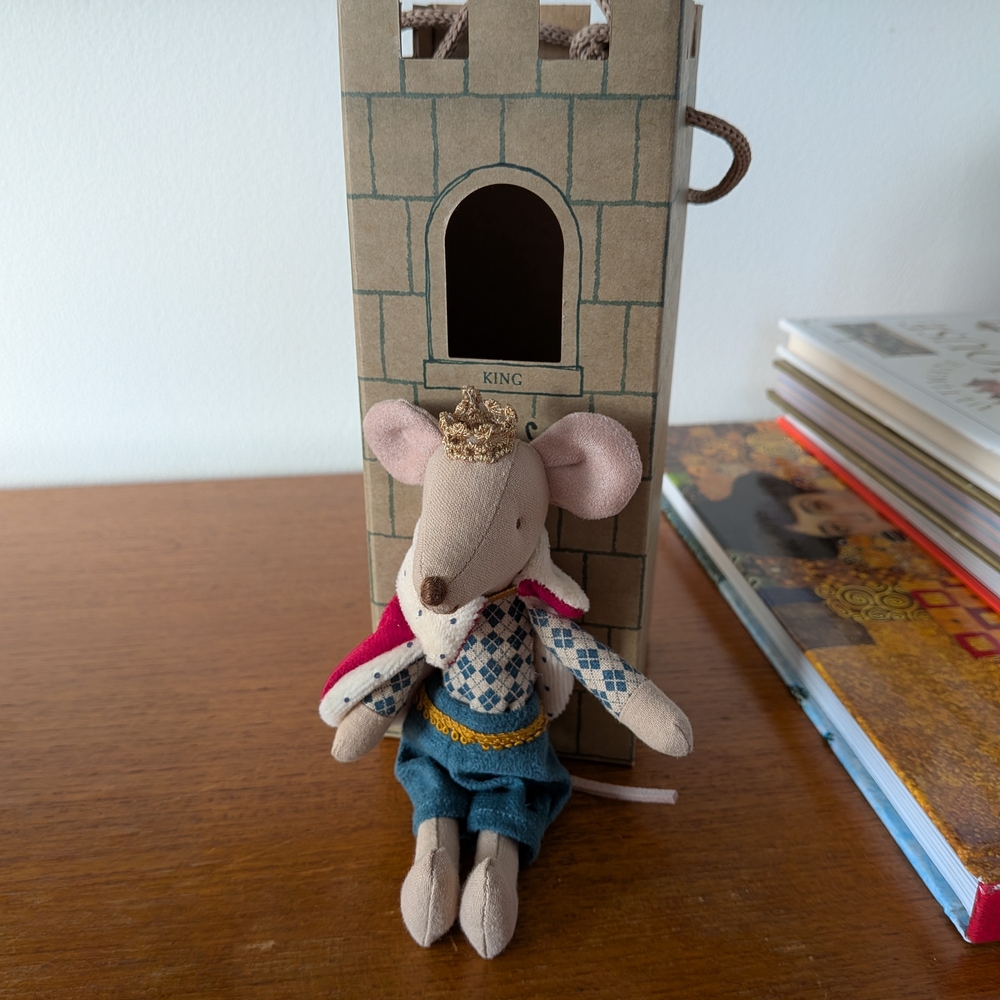 SOLD Maileg Mouse King